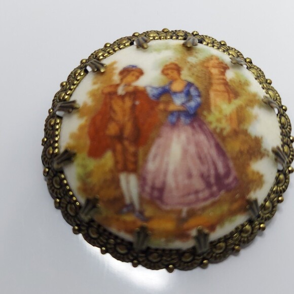 Mid Century Courting Couple Brooch Pin 1.75" - Picture 6 of 6